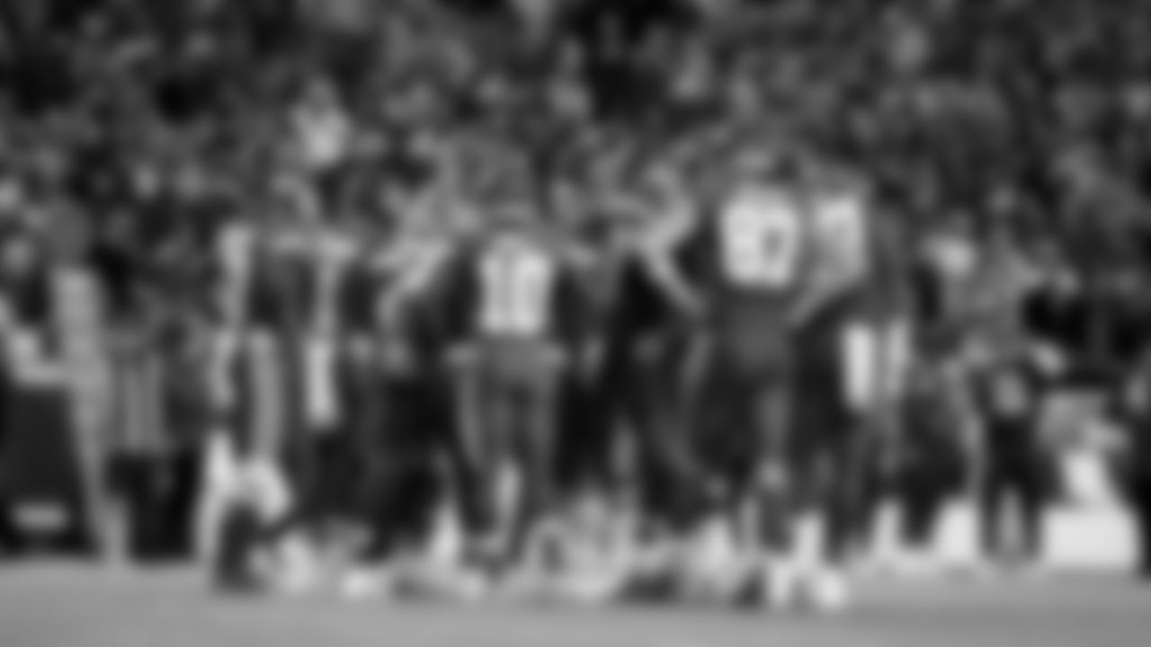 Kansas City Chiefs vs Buffalo Bills at GEHA Field at Arrowhead Stadium in Kansas City, MO on October 10, 2021