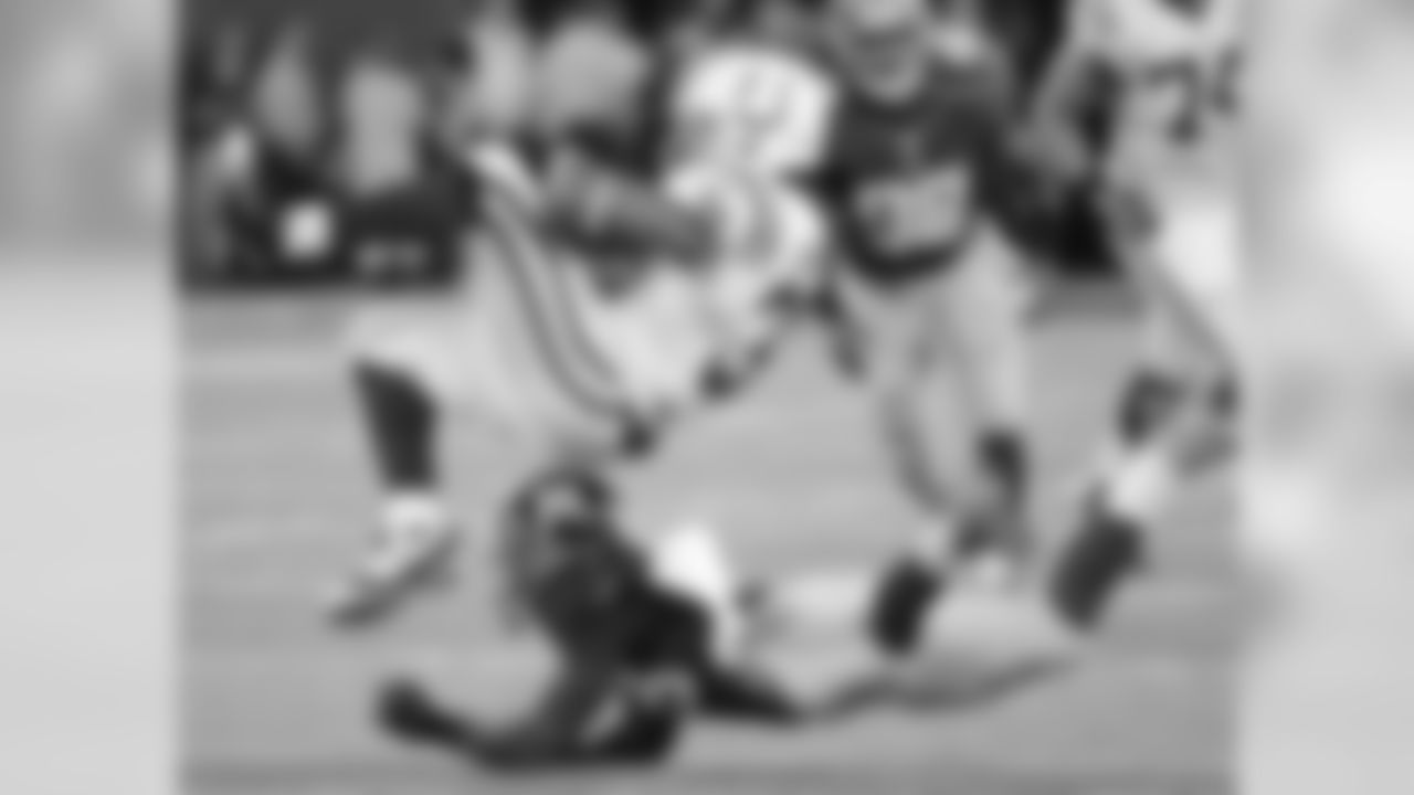 Running Back Donald Brown (31)