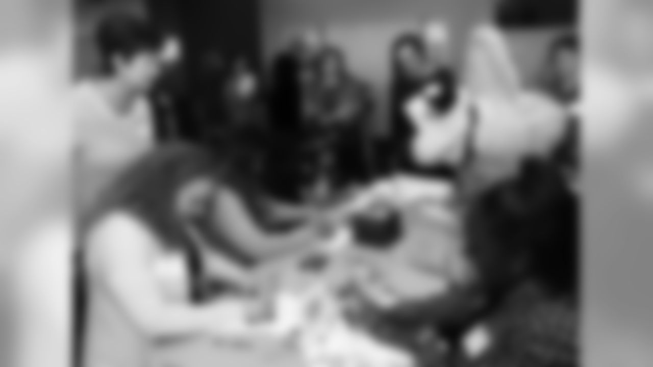 The Chiefs Women's Organization partnered with Operation Shower's mission is to ease the stress of
deployment by hosting baby showers for military families across the country. Their baby showers provide expectant
families with high quality products while recognizing their sacrifices for the country.