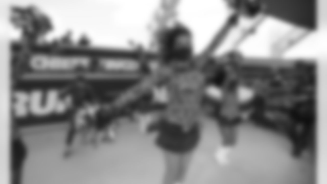 024-2020_PanthersCheer