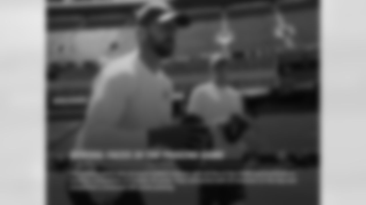 SEVERAL FACES IN THE PASSING GAME: The passing game was strong in today's contest with all five of the Chiefs quarterbacks recording a completion of at least 15 yards. They connected with 10 receivers on the day and completed a combined 194 yards passing.