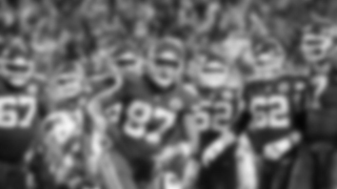Kansas City Chiefs tight end Travis Kelce (87) celebrates the touchdown prior to an NFL football game against the Buffalo Bills, Sunday, October 10, 2021 in Kansas City.
