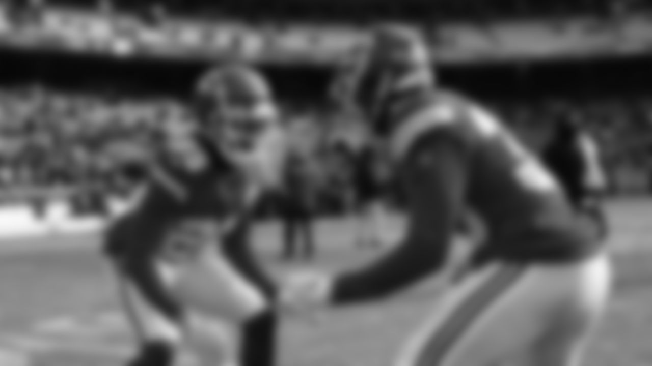 Kansas City Chiefs face off against the Seattle Seahawks at GEHA Field at Arrowhead Stadium on December 24, 2022.