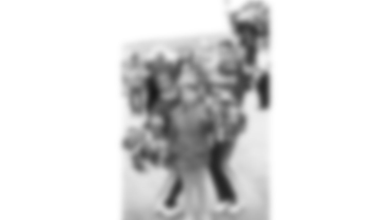 012_2019_CheerChargers