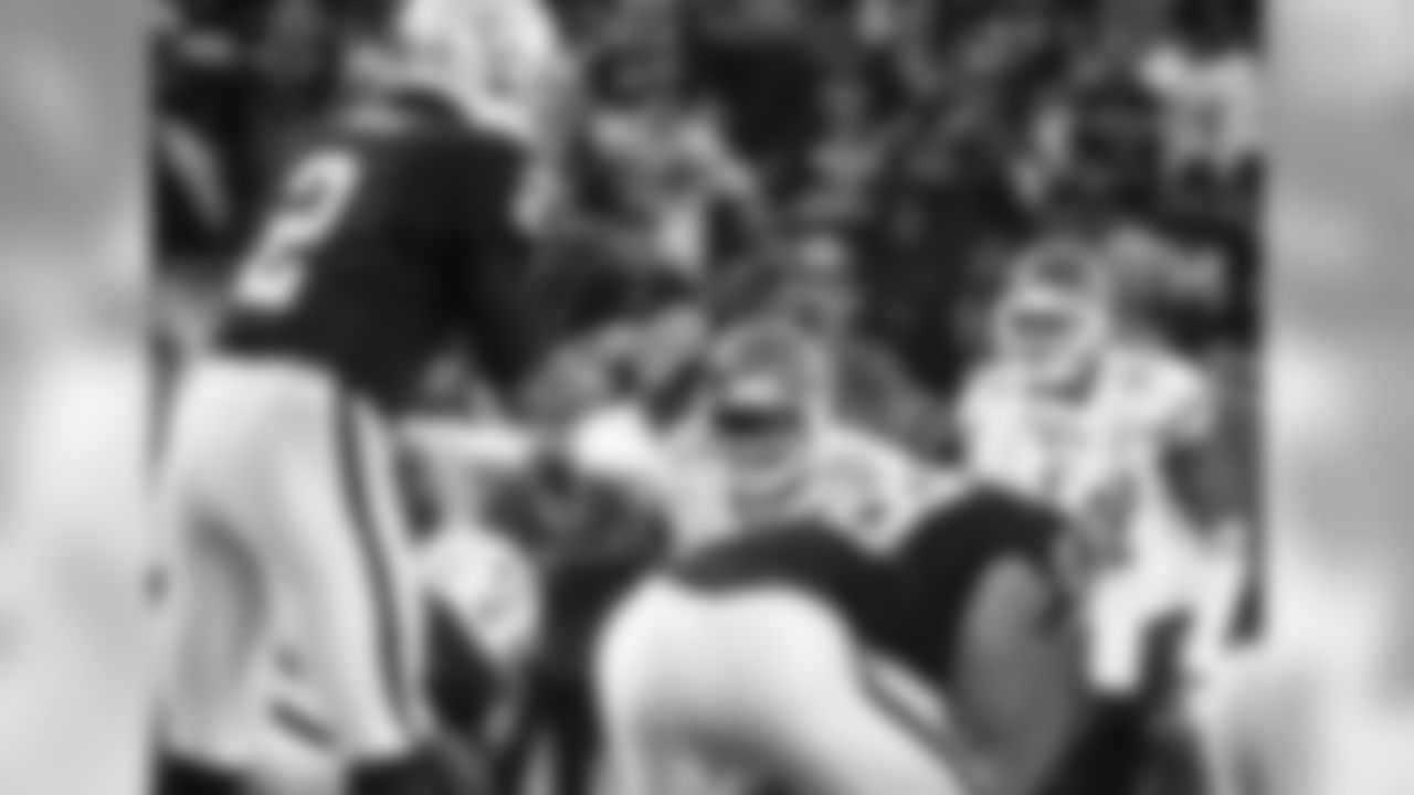Kansas City Chiefs linebacker Tamba Hali (91)