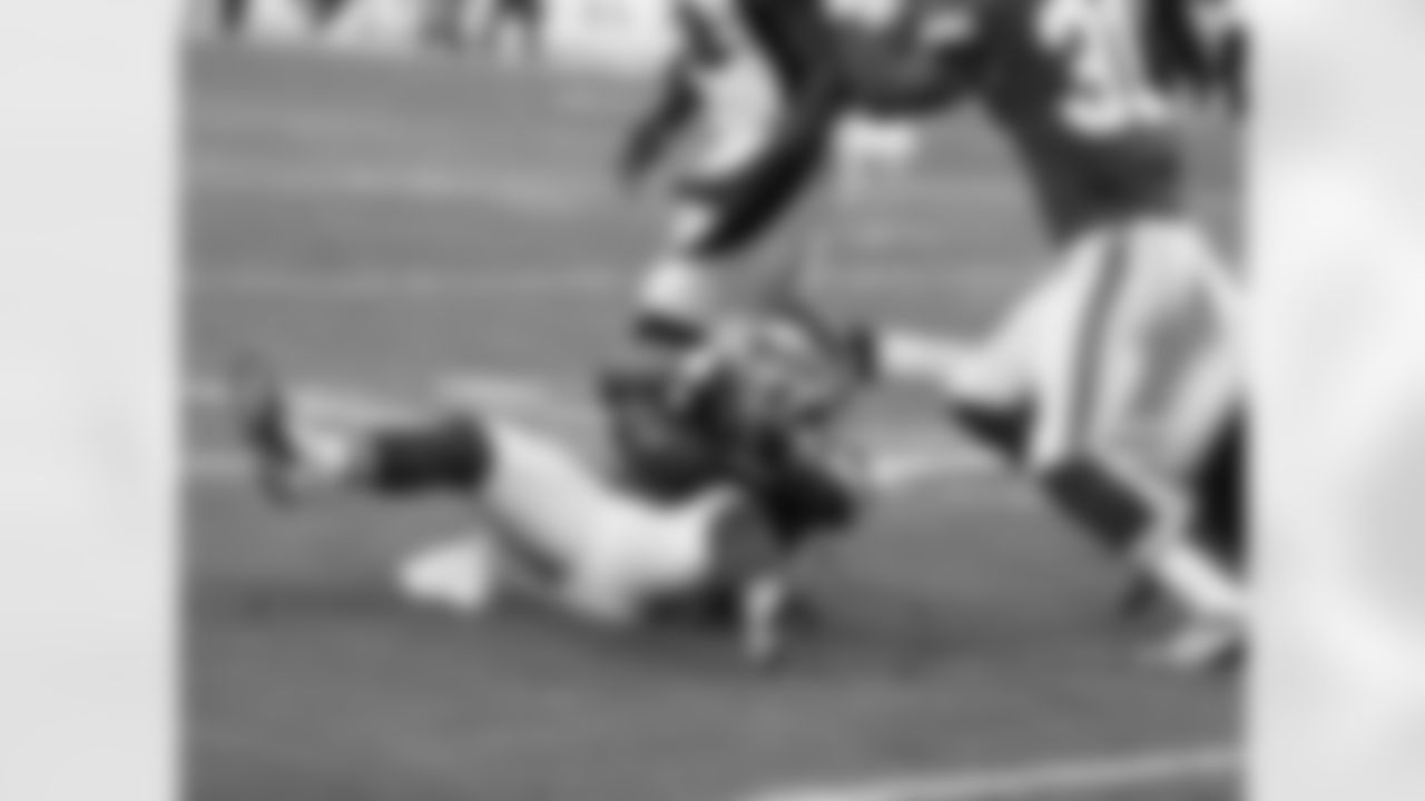 Quinten Demps with the Pic