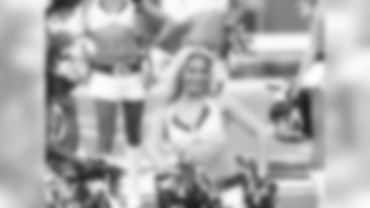 Kansas City Chiefs Cheerleader Brooke