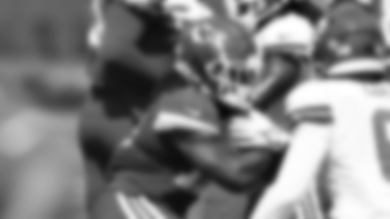 Kansas City Chiefs running back Isiah Pacheco (10) runs with the ball during practice on Wednesday September 7, 2022.