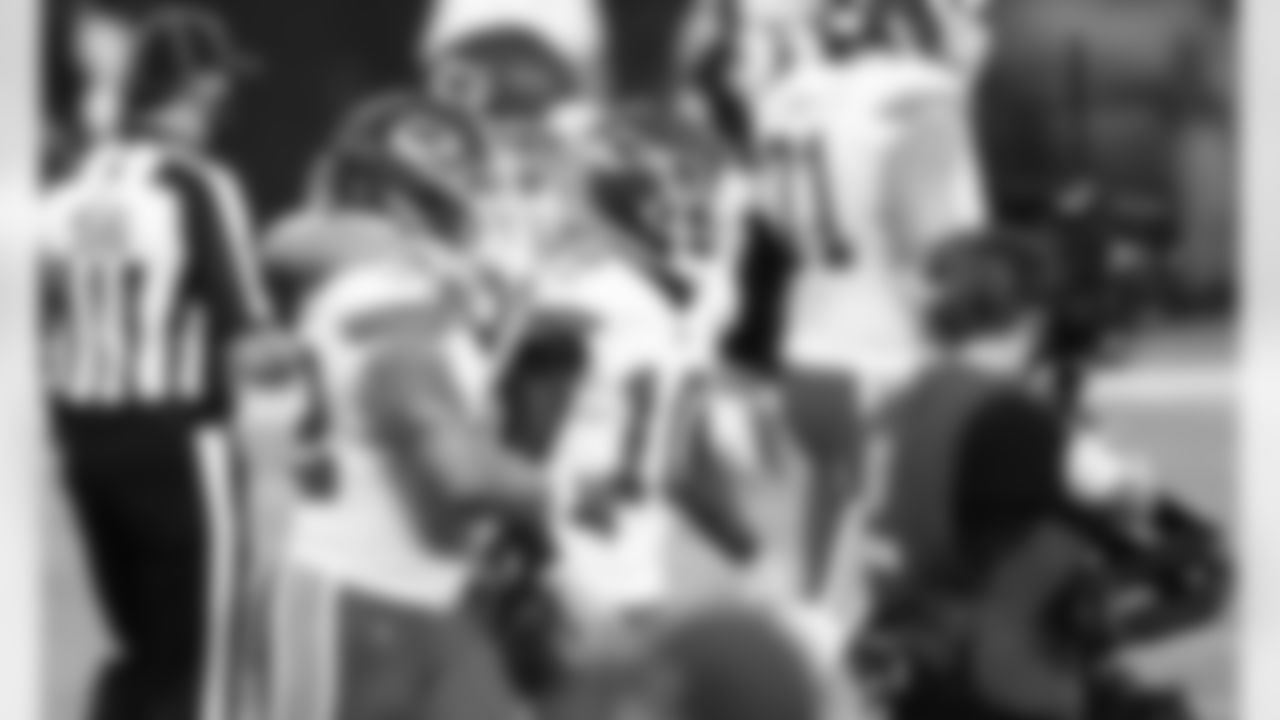 Kansas City Chiefs tight end Travis Kelce (87) during the game between the Kansas City Chiefs and the Baltimore Ravens at M&T Bank Stadium on September 28, 2020