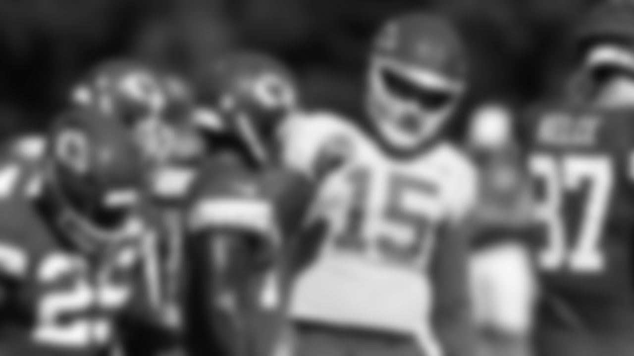 Kansas City Chiefs quarterback Patrick Mahomes (15) in the offensive huddle during training camp at Missouri Western State University, Tuesday August 9, 2022.