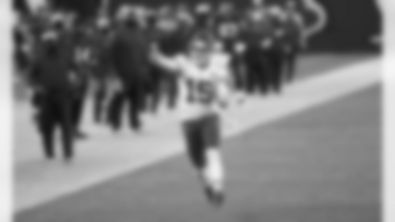 Kansas City Chiefs quarterback Patrick Mahomes (15) during an NFL football game against the Tampa Bay Buccaneers at Raymond James Stadium on November 29, 2020.