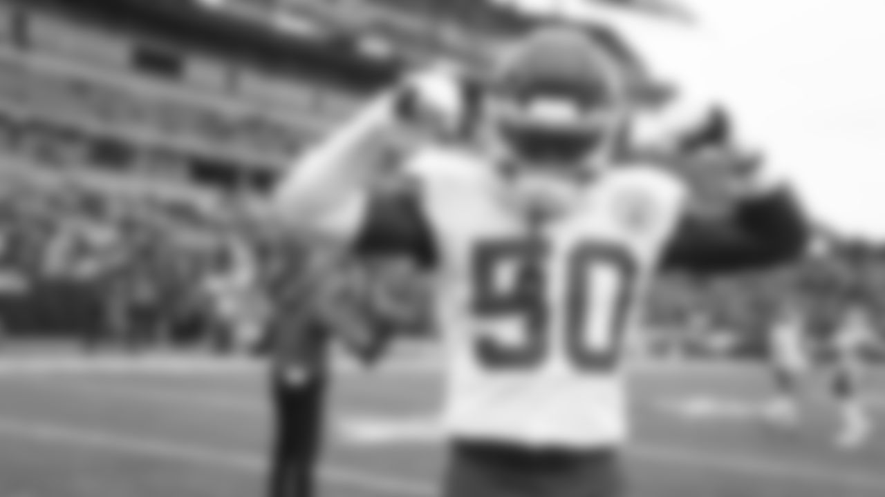 Kansas City Chiefs linebacker Willie Gay (50) prior to an NFL football game against the Cincinnati Bengals, Sunday, January 2, 2022 in Cincinnati.