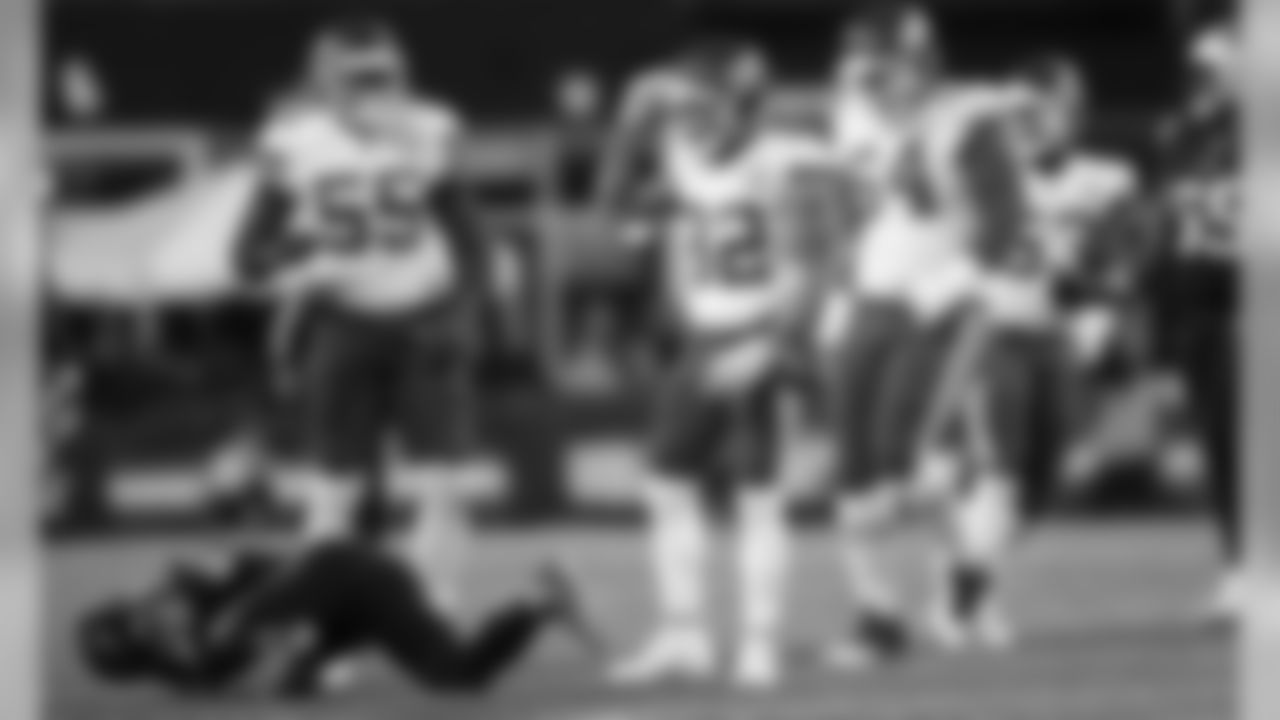 Kansas City Chiefs Safety Tyrann Mathieu (32) during the game between the Kansas City Chiefs and the New England Patriots on December 8, 2019.