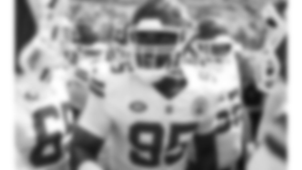 Kansas City Chiefs defensive tackle Chris Jones (95) in a huddle prior to the regular season Week 2 NFL Football Game on Sunday, September 17, 2023 at EverBank Stadium in Jacksonville, FL.