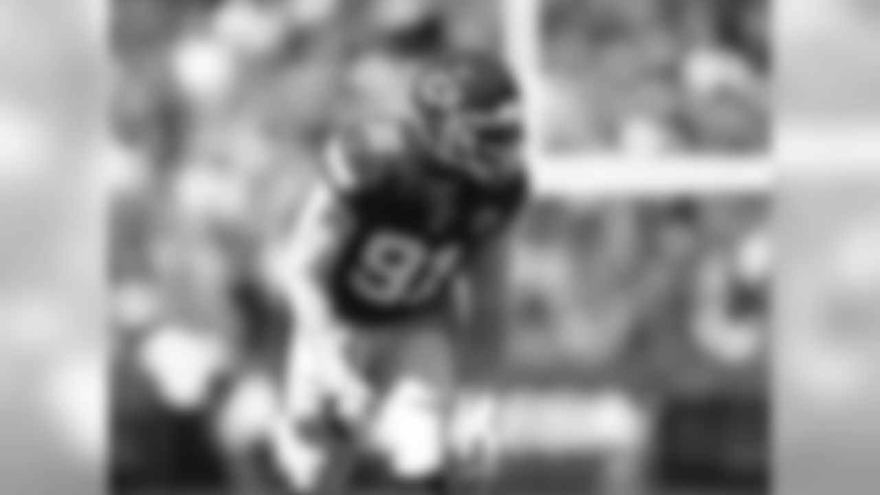 Kansas City Chiefs linebacker Tamba Hali 91