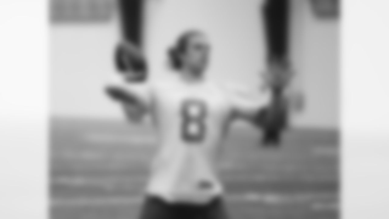 QB Alex Carder from Western Michigan passing during workouts