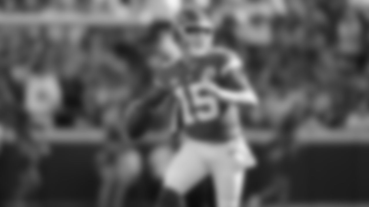 The Kansas City Chiefs face off against the Los Angeles Chargers at GEHA Field at Arrowhead Stadium on October 22, 2023.