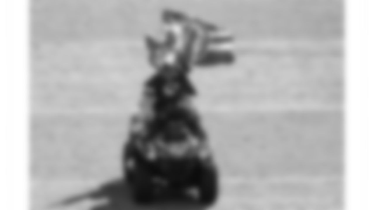 012_2019_Vikings_Cheer