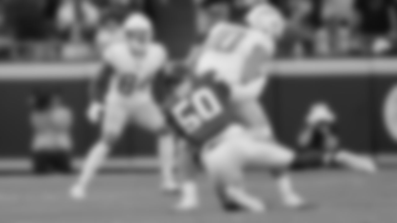 The Kansas City Chiefs face off against the Los Angeles Chargers at GEHA Field at Arrowhead Stadium on October 22, 2023.