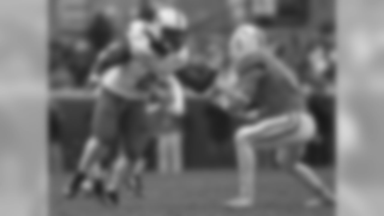 Alvin Dupree – DE – Kentucky