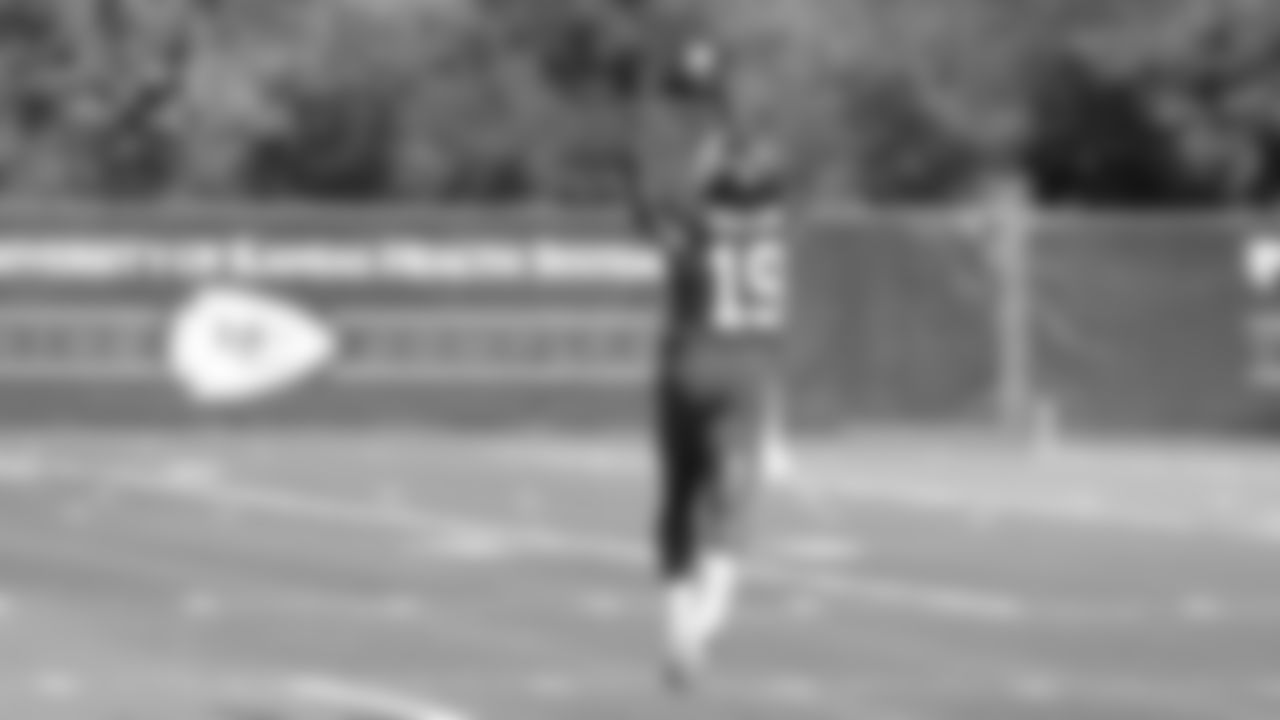 Kansas City Chiefs wide receiver Josh Gordon (19) during practice on Wednesday October 6, 2021.