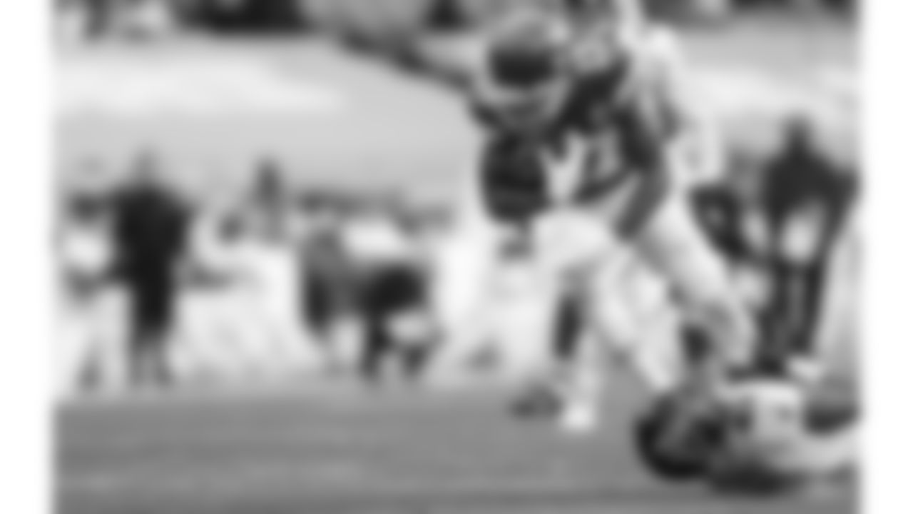Kansas City Chiefs Wide Receiver Mecole Hardman (17) runs with the ball after a catch during an NFL Football game against the Atlanta Falcons, Sunday December 27, 2020 in Kansas City.