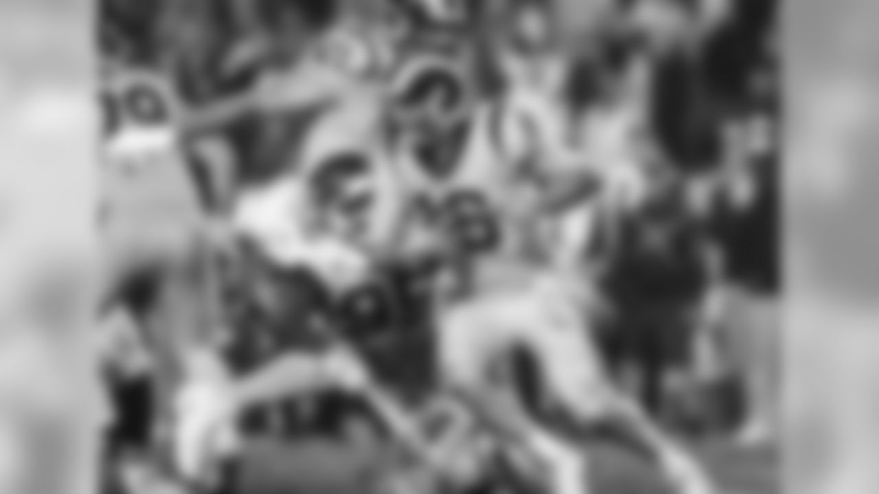 Kansas City Chiefs at Los Angeles Rams at Los Angeles Memorial Coliseum on November 19, 2018