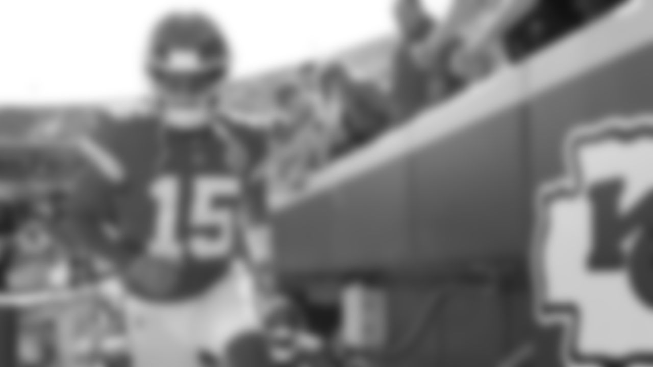 Kansas City Chiefs vs Los Angeles Chargers at GEHA Field at Arrowhead Stadium in Kansas City, MO on September 26, 2021