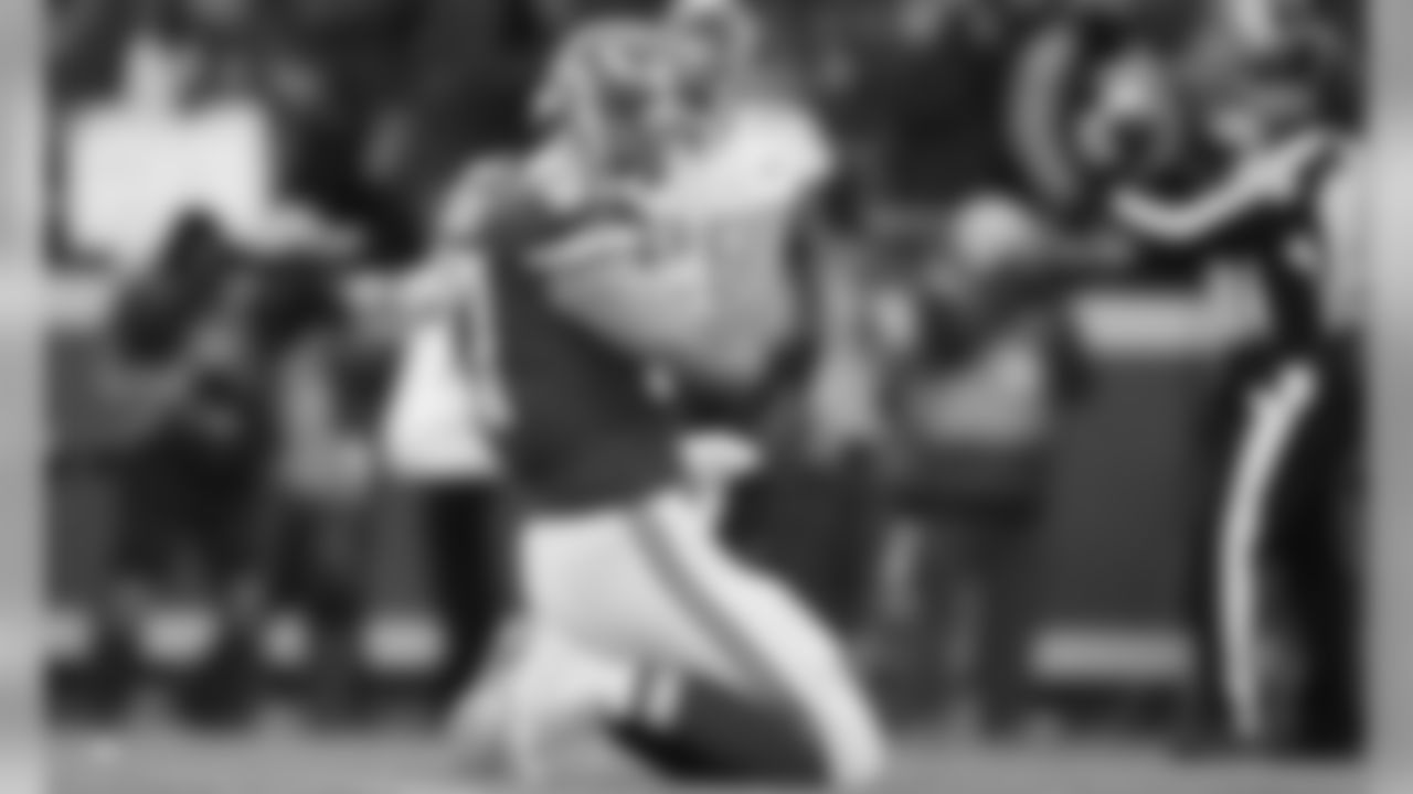 Kansas City Chiefs Tight End Travis Kelce (87) during the game between the Kansas City Chiefs and the Tennessee Titans in the AFC Championship at Arrowhead Stadium on January 19, 2020.