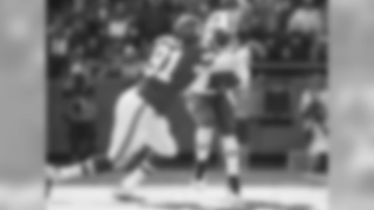 Kansas City Chiefs linebacker Tamba Hali 91