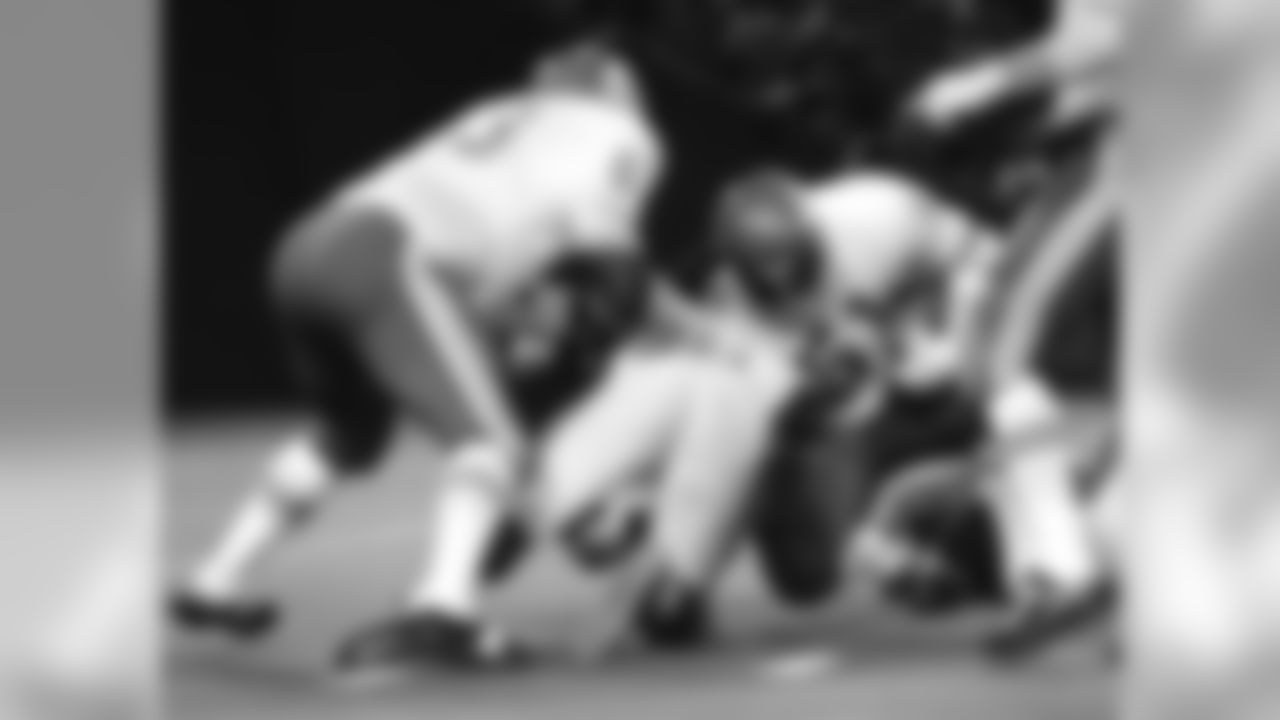Kansas City Chiefs Curley Culp (61) comes up with a St. Louis Cardinals fumble during the second quarter of game at St. Louis, on Saturday, night, Sept. 12, 1970. Cardinals Cid Edwards dropped the ball after a no gain against the Chiefs