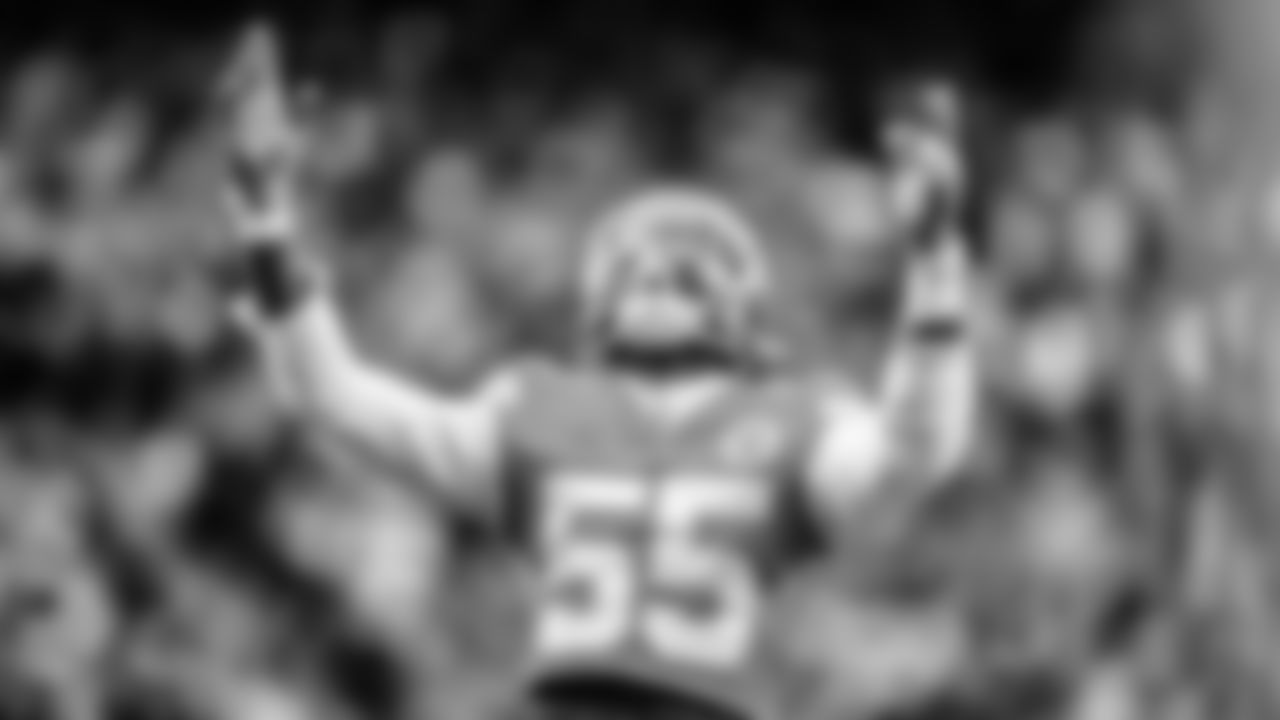 Kansas City Chiefs defensive end Frank Clark (55) celebrates during an NFL Football game against the Los Angeles Rams, Sunday Nov 27, 2022 in Kansas City MO.