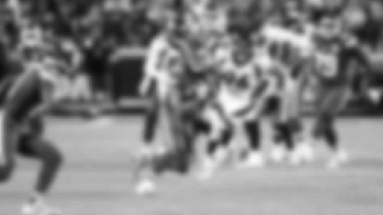 The Kansas City Chiefs face off against the Denver Broncos at GEHA Field at Arrowhead Stadium on October 12, 2023.