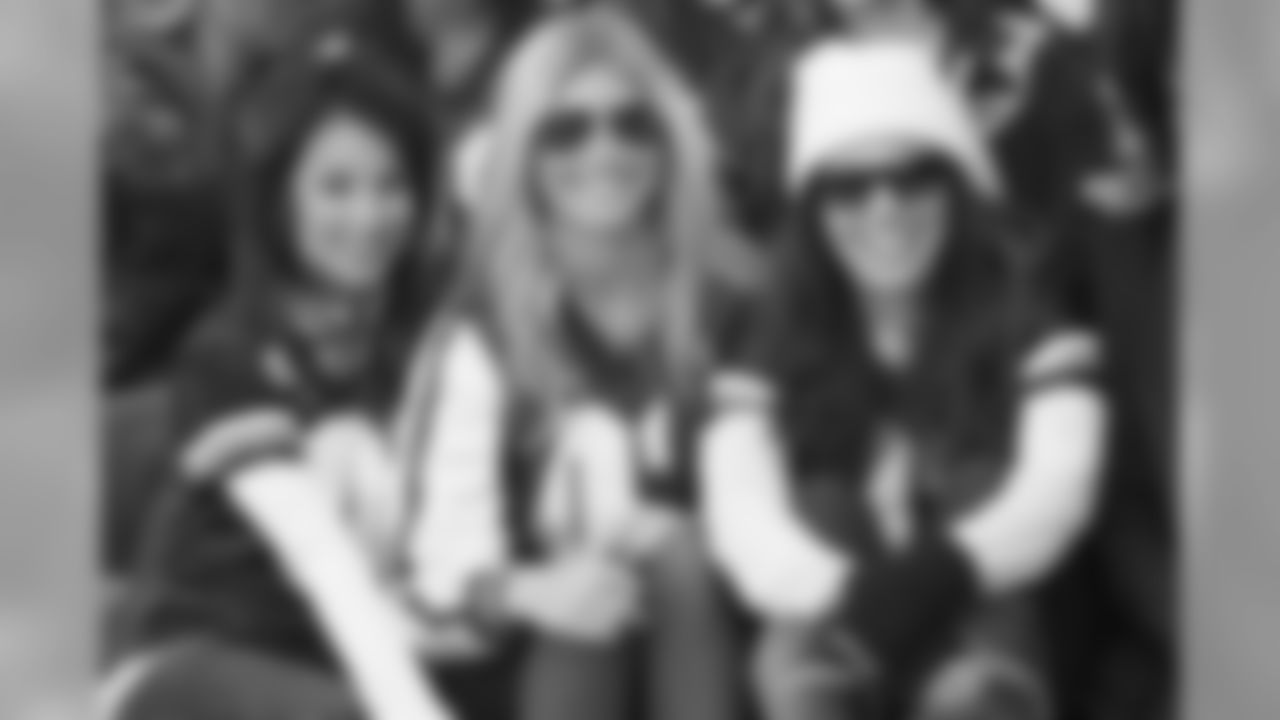 Kansas City Chiefs Cheerleader Alumni during the Chiefs vs Rams game