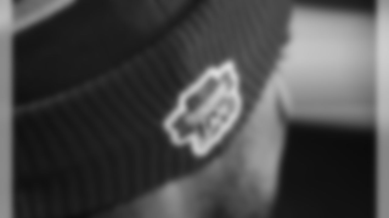 Thanksgiving Beanie during the game between the Kansas City Chiefs and Oakland Raiders at Arrowhead Stadium on December 1, 2019.
