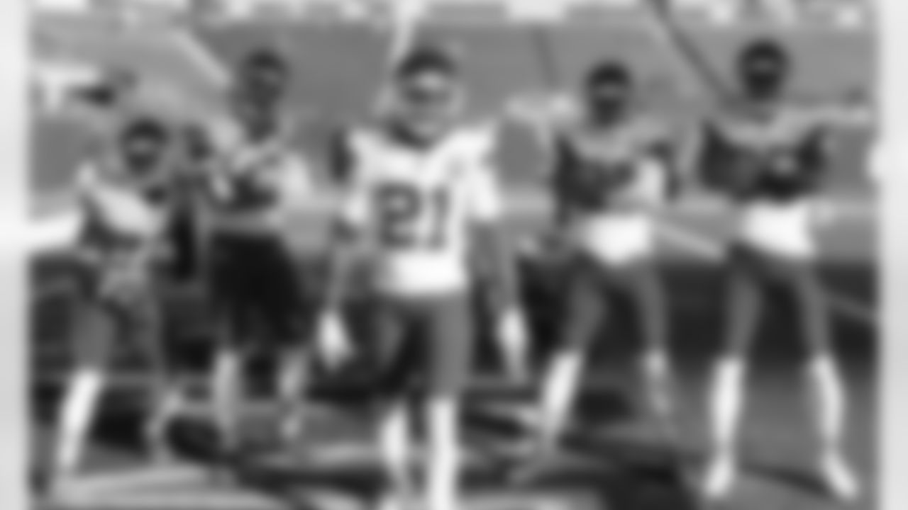 The Kansas City Chiefs Defensive Backs prior to an NFL Football game against the Tampa Bay Buccaneers, Sunday November 30, 2020 in Tampa Bay.