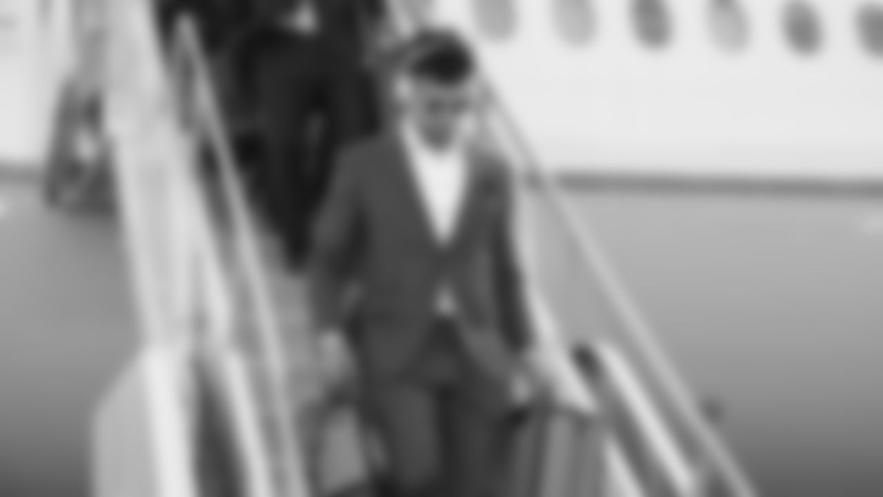 The Kansas City Chiefs arrive in New England