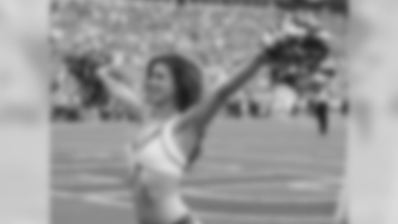Kansas City Chiefs cheerleaders perform during the August 23, 2014 preseason home game.