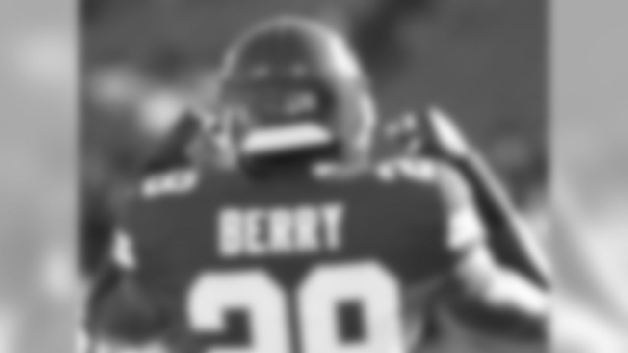 Eric Berry Warming up for the game