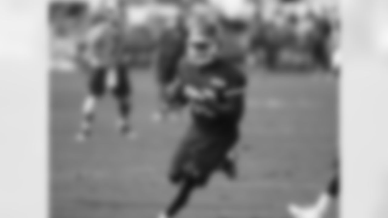 RB Cyrus Gray