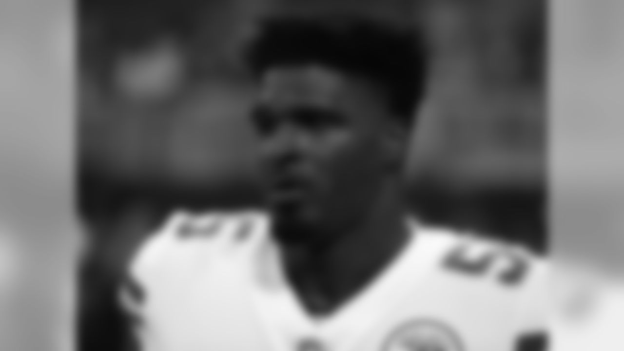 Kansas City Chiefs linebacker Dee Ford (55) in action on 8/17/18 during Chiefs at Falcons in Mercedes-Benz Stadium.