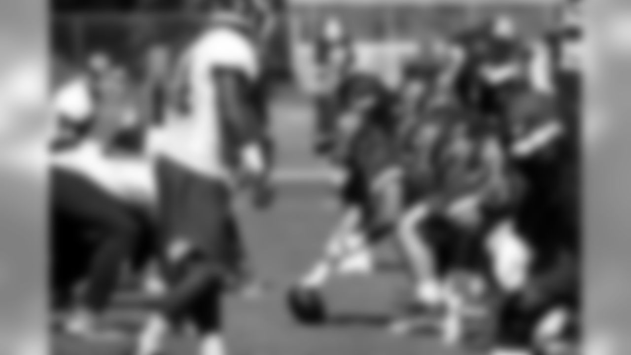 Kansas City Chiefs offensive lineman Mitch Morse (61) during practice on 8/27/18