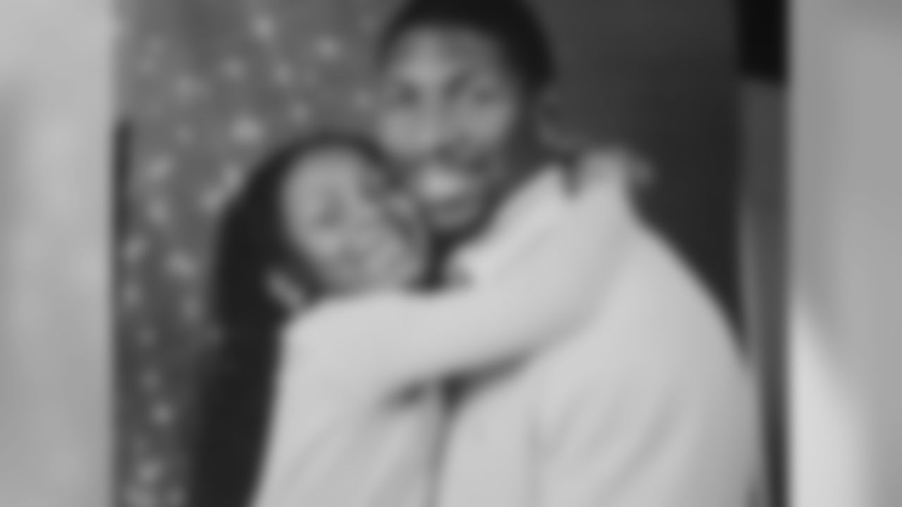 Chiefs LB Akeem Jordan with 11-year-old daughter Aaliyah