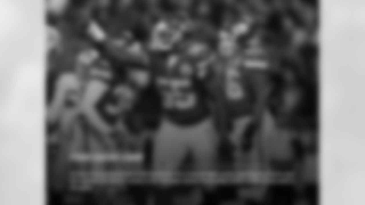 FORD SACKS CARR: LB Dee Ford sacked Raiders QB Derek Carr for a loss of eight yards, marking his fourth sack this season. He has 5.5 sacks in his two-year career. Ford added three tackles (two solo) in the game.