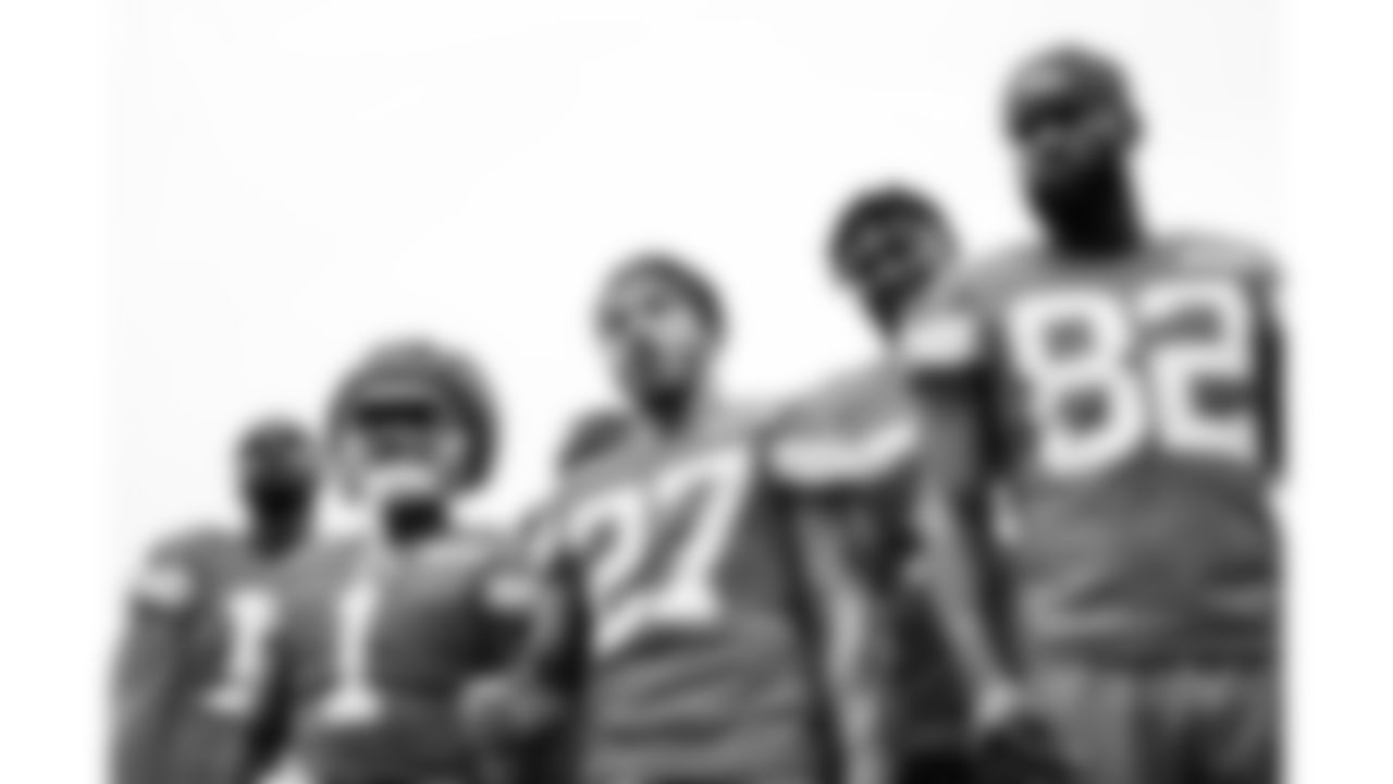 Kansas City Chiefs wide receiver Nikko Remigio (27) in a huddle at Kansas City Chiefs Training Camp in St. Joseph, MO on Monday, July 31, 2023.