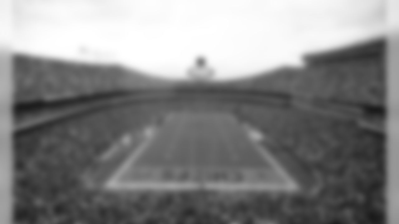 Crowded stadium view during the game between the Baltimore Ravens and the Kansas City Chiefs at Arrowhead Stadium in Kansas City, MO.