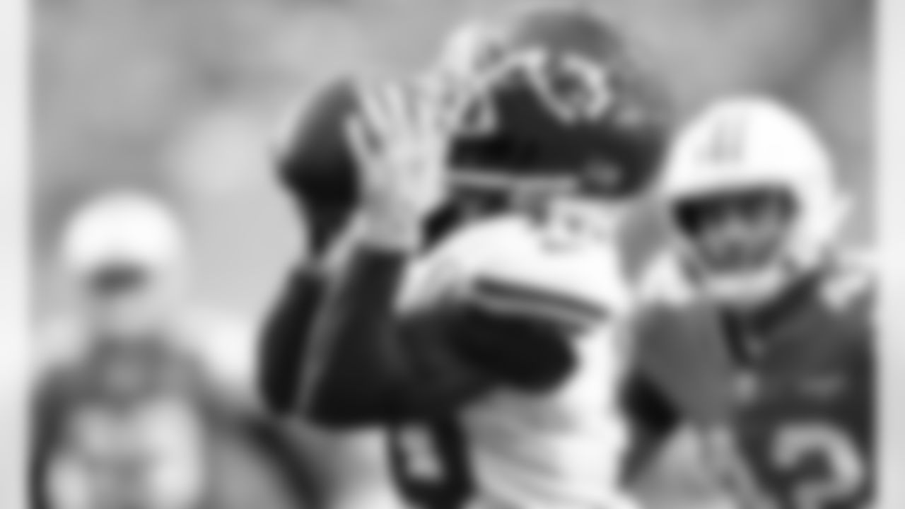 Kansas City Chiefs Wide Receiver Tyreek Hill (10) catches the ball for a touchdown during to an NFL Football game against the Miami Dolphins, Sunday December 13, 2020 in Miami Gardens.