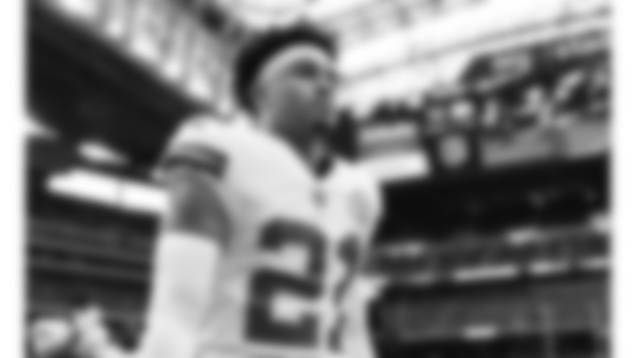 Kansas City Chiefs corner back Trent McDuffie (21) prior to an NFL football game against the Houston Texans, Sunday, December 18, 2022, in Houston.