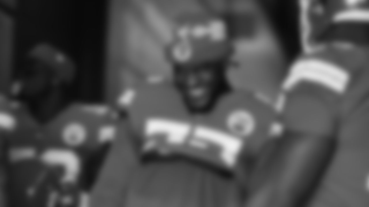 Kansas City Chiefs Defensive End Frank Clark (55) prepares to take the field prior to an NFL Football game against the Atlanta Falcons, Sunday December 27, 2020 in Kansas City.