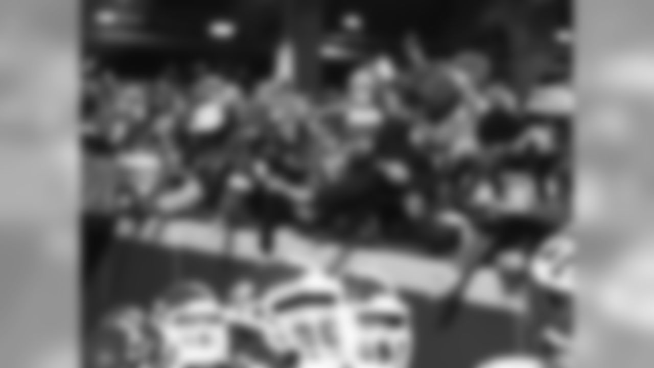 Kansas City Chiefs vs Los Angeles Chargers at Arrowhead Stadium on December 13, 2018
